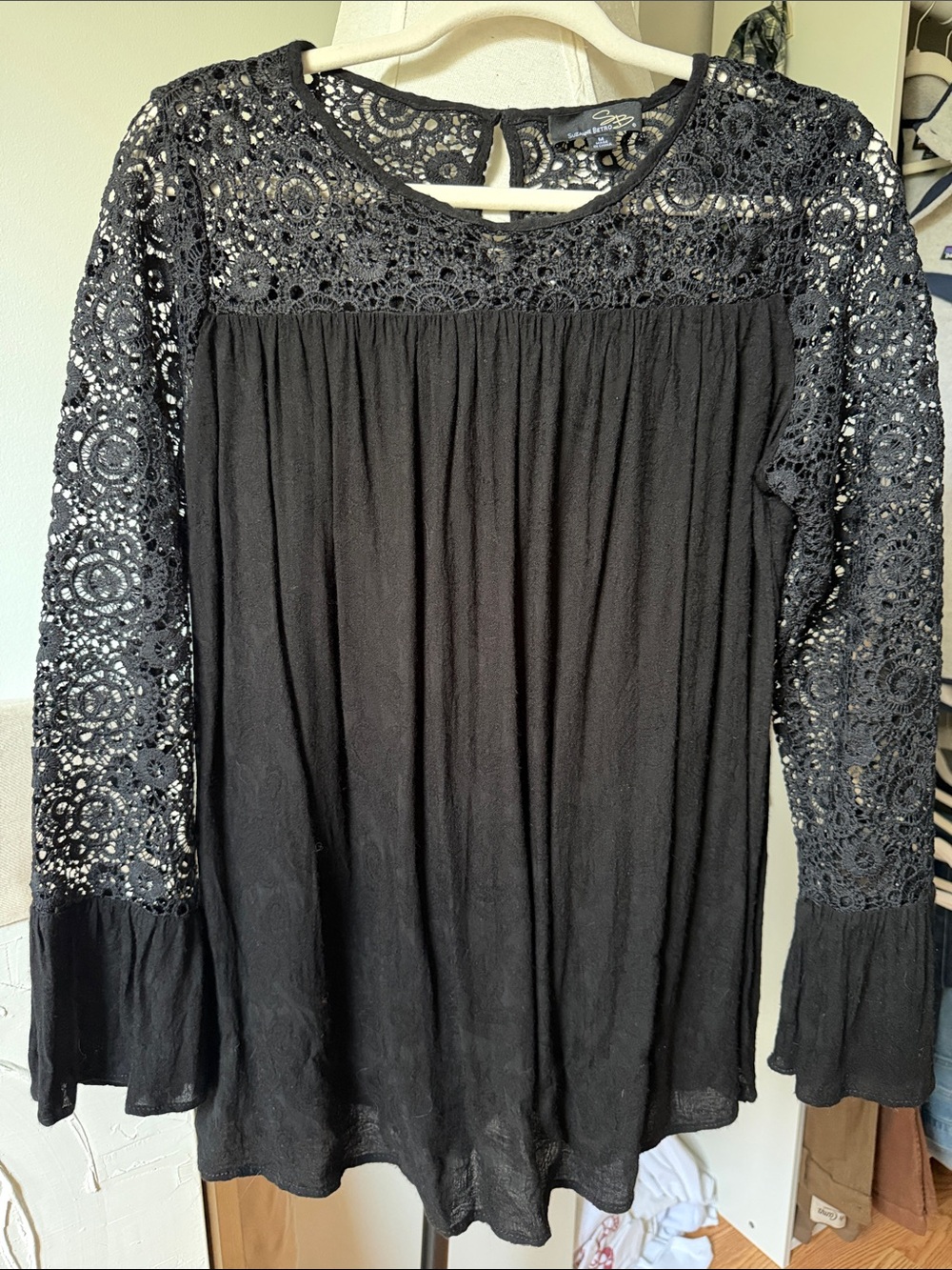 Suzanne Betro Crochet Bell Sleeve Tunic Top